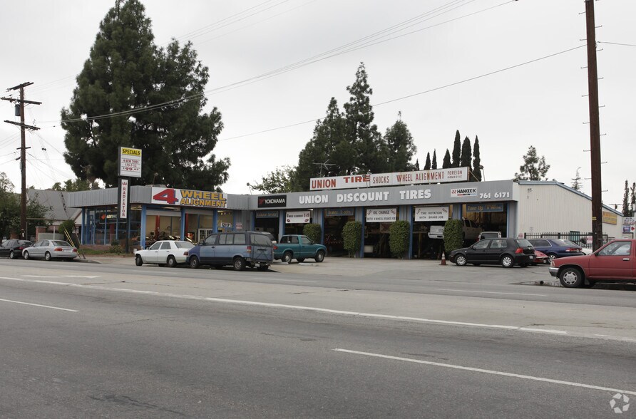 More Photos Of 12113 Burbank Blvd, North Hollywood Auto Repair For Lease