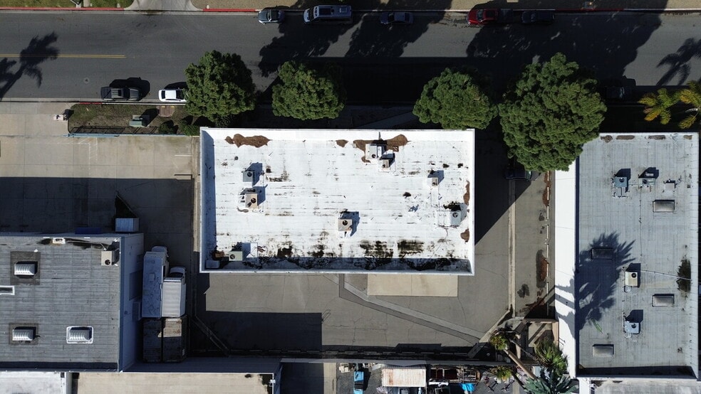 More Photos Of 5542 Buckingham Dr, Huntington Beach Warehouse For Sale