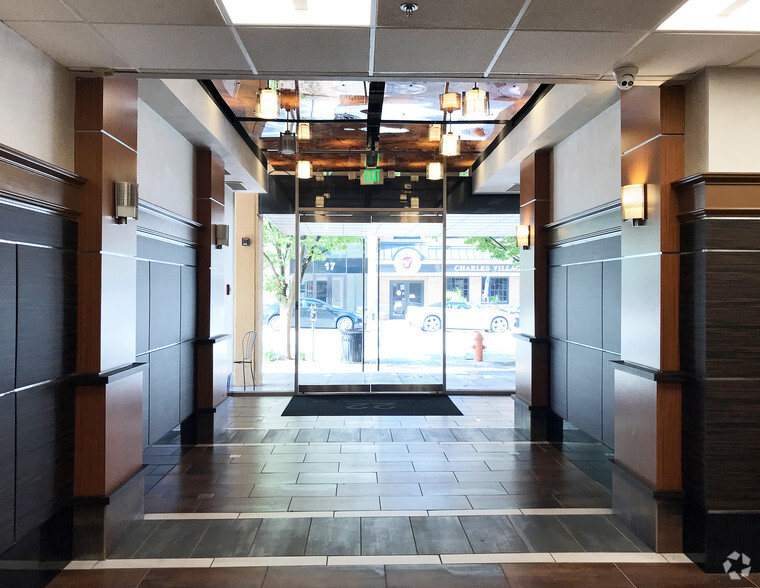 More Photos Of 22 W Pennsylvania Ave, Towson Office For Lease