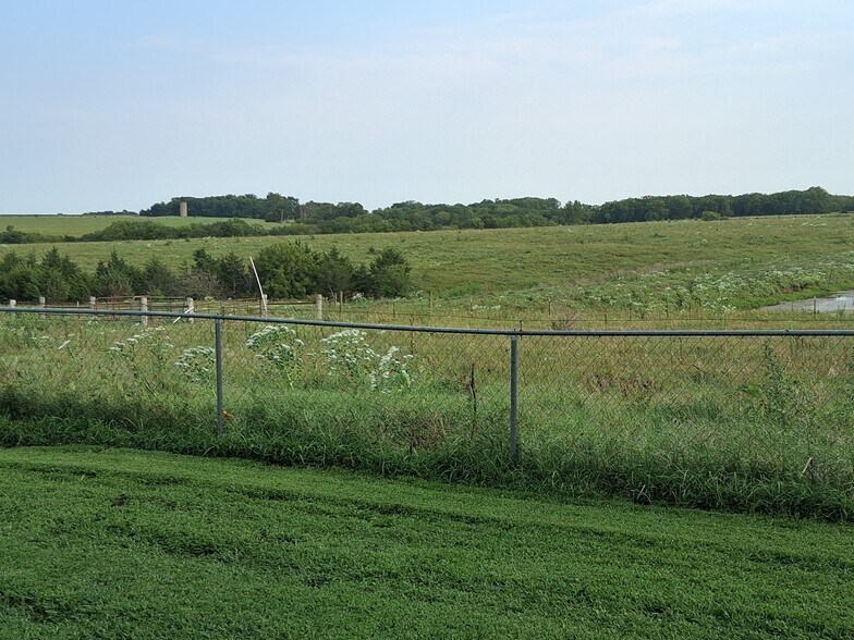 More Photos Of 6841 E US Highway 56, Overbrook Land For Sale