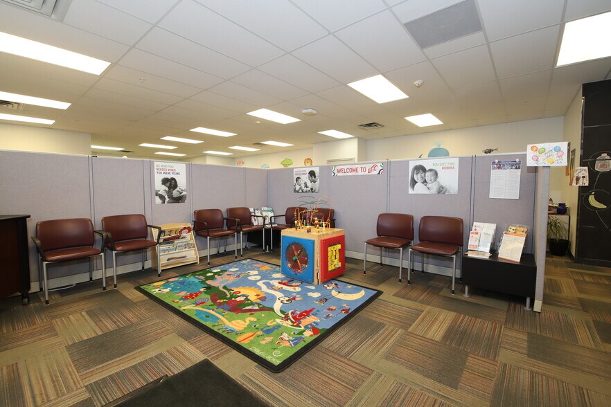 More Photos Of 2670-2672 W Ridge Rd, Greece Freestanding For Lease
