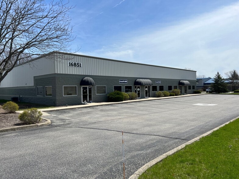 More Photos Of 16851 Southpark Dr, Westfield Light Distribution For Lease