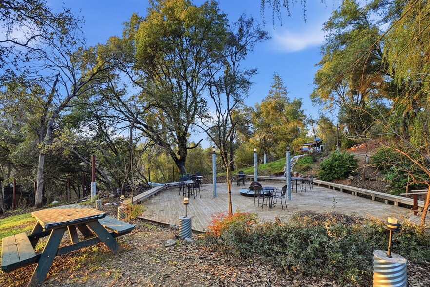 More Photos Of 21645 Parrotts Ferry Rd, Sonora Specialty For Sale