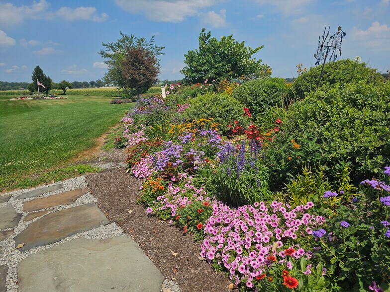 More Photos Of 73 Little York Rd, Warwick Garden Center For Sale