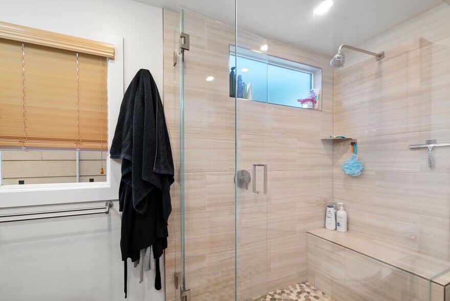 More Photos Of 420 Capitola Road Ext, Santa Cruz Apartments For Sale