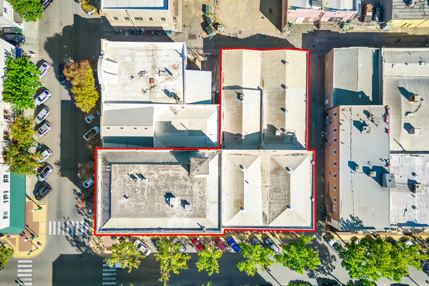 More Photos Of 10 S School St, Lodi Storefront Retail Office For Sale