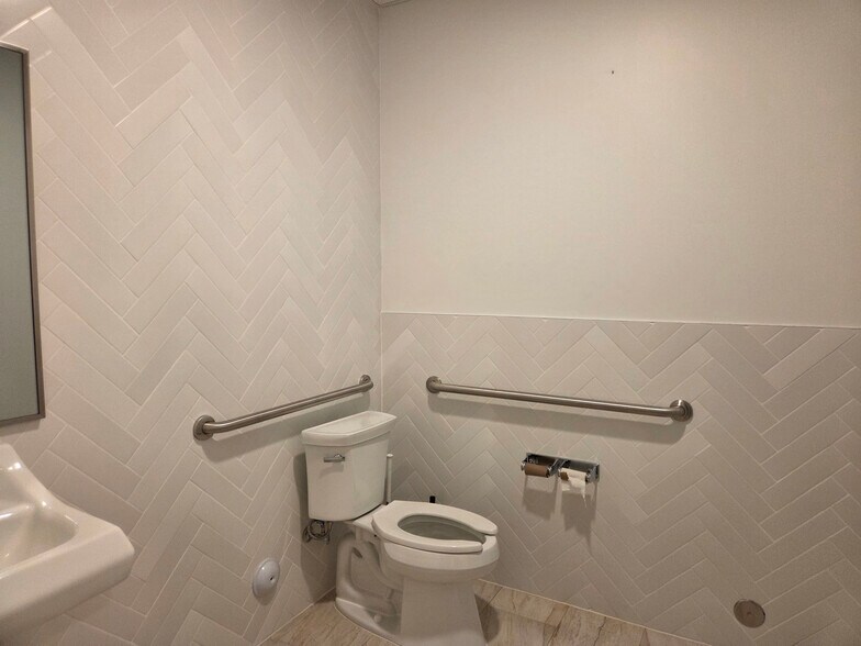 More Photos Of 25663 Smotherman Rd, Frisco Office For Lease