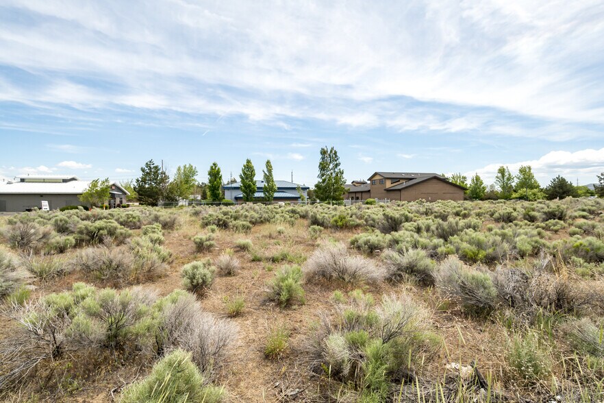 More Photos Of 63720 & 63702 Clausen, Bend Land For Sale