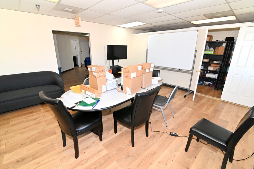 More Photos Of 6 Industrial Park, Waldorf Medical For Lease