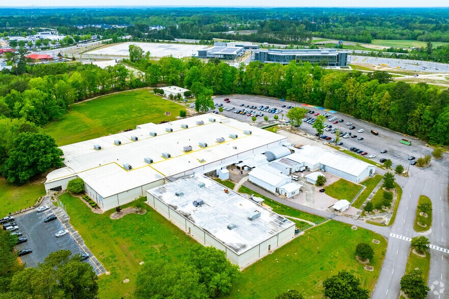 More Photos Of 951 Wendell Blvd, Wendell Manufacturing For Sale