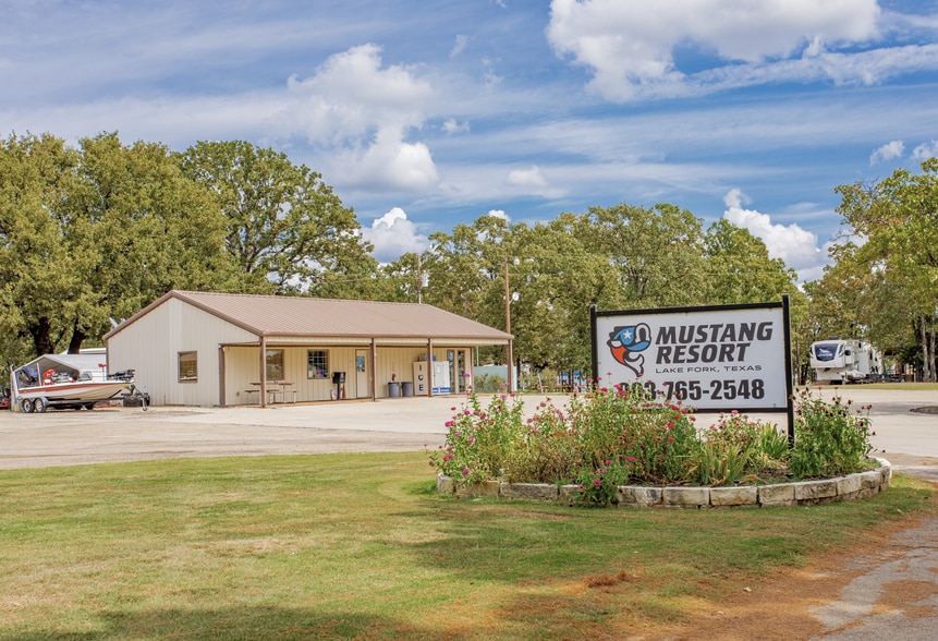 More Photos Of 507 County Road 1550, Alba Multifamily For Sale