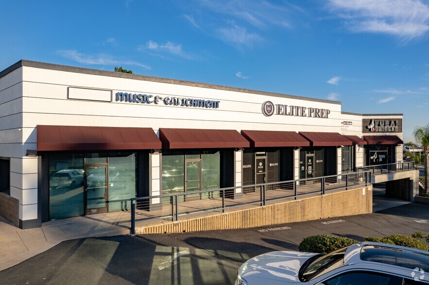 Primary Photo Of 3115 Foothill Blvd, La Crescenta Unknown For Lease