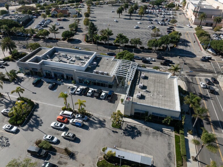 More Photos Of 488 S Mills Rd, Ventura Freestanding For Lease