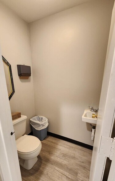 More Photos Of 253 Route 202, Somers Township Freestanding For Lease