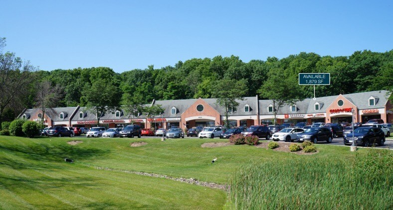 Primary Photo Of 2566 Sun Valley Dr, Delafield Unknown For Lease