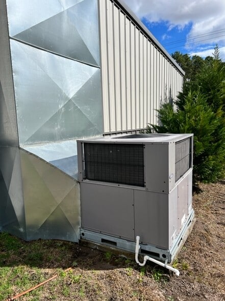 More Photos Of 171 Gardner Lacy Rd, Myrtle Beach Light Manufacturing For Lease