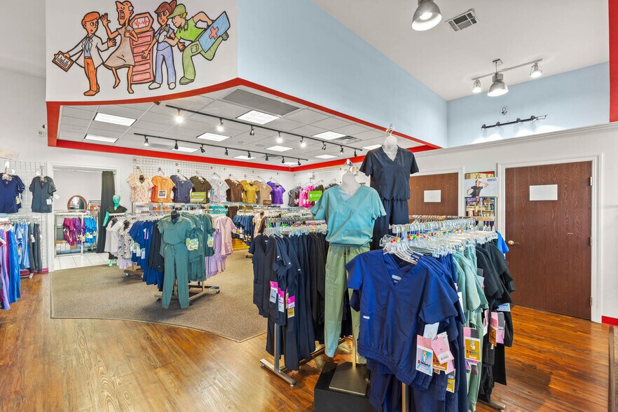 More Photos Of 6021 S Rainbow Blvd, Las Vegas Freestanding For Sale