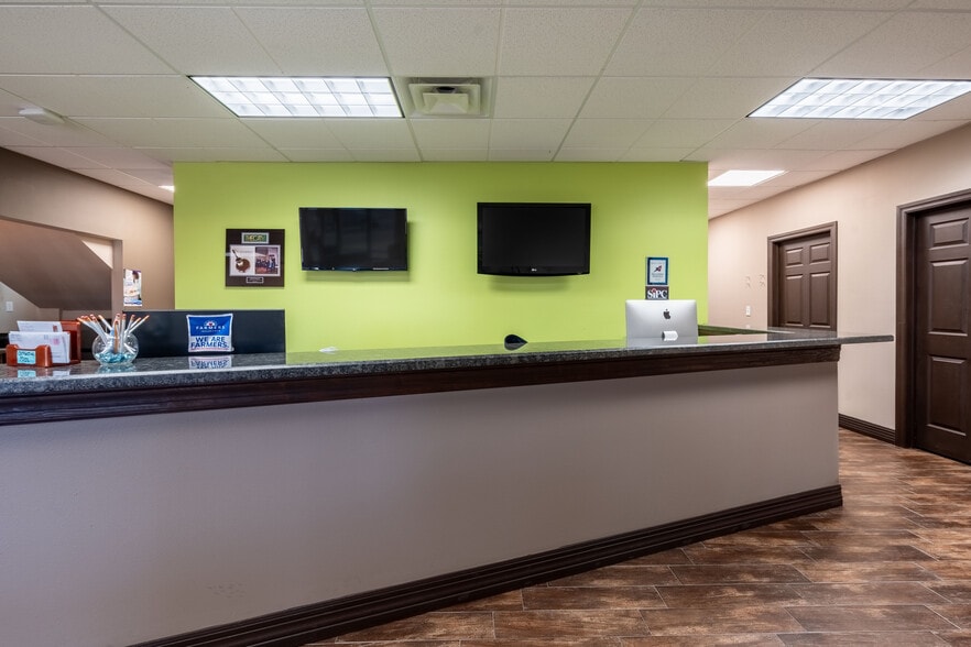 More Photos Of 7001 Westwind Dr, El Paso Office Residential For Lease