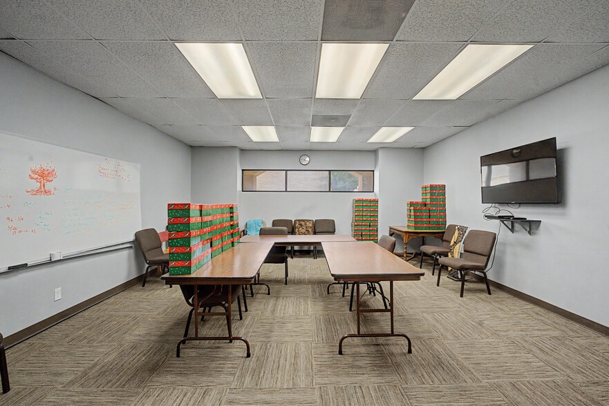 More Photos Of 2111 Skyline Dr, Mesquite Religious Facility For Sale