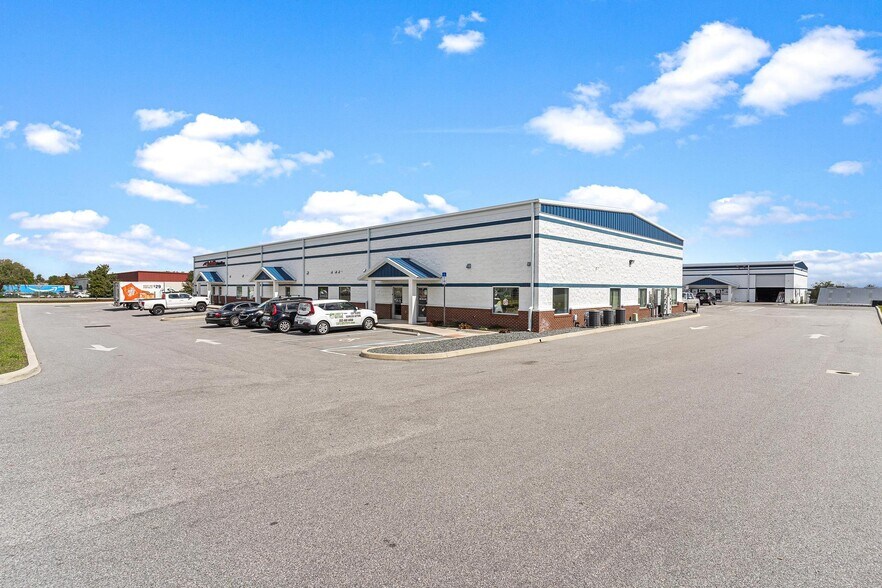 More Photos Of , Leesburg Industrial For Sale