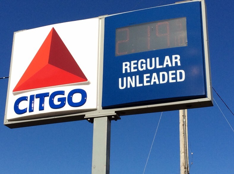 More Photos Of 2760 N Roberts Ave, Lumberton Convenience Store For Sale