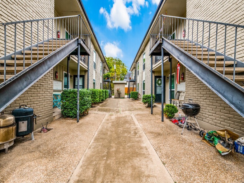 More Photos Of 5504-5508 Birchman Ave, Fort Worth Apartments For Sale