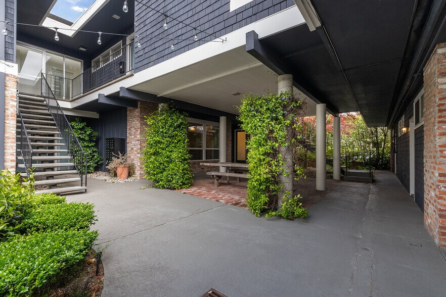 More Photos Of 125-131 Camino Alto, Mill Valley Office For Lease