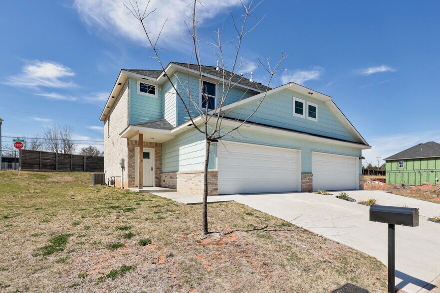 More Photos Of 12001 Rivers Trl, Oklahoma City Specialty For Sale