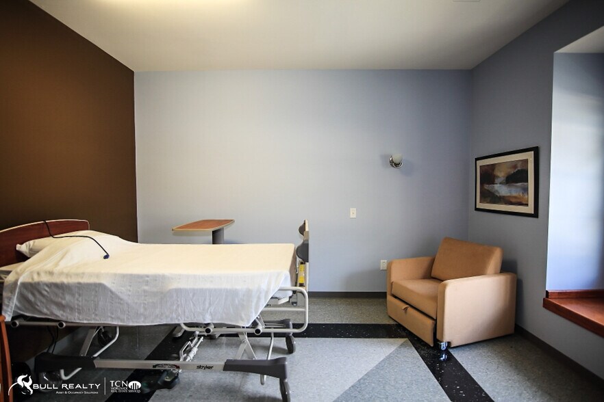 More Photos Of 22 Madras Pky, Newnan Healthcare For Lease