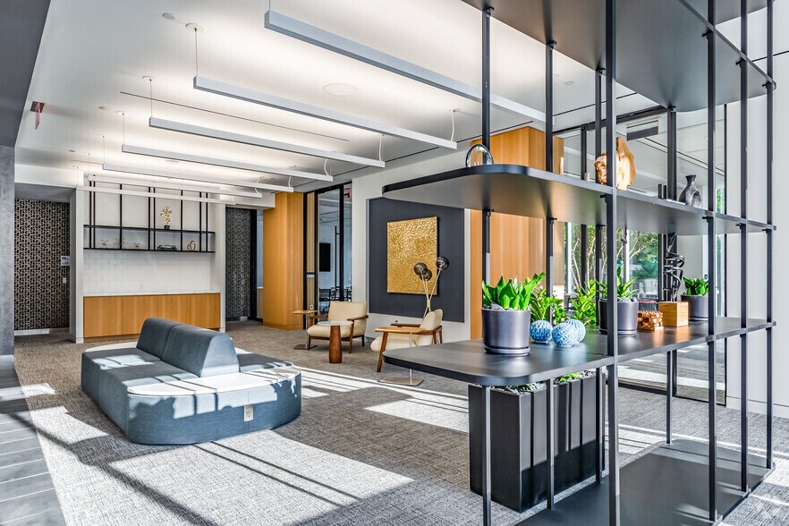 More Photos Of 4800 Hampden Ln, Bethesda Office For Lease