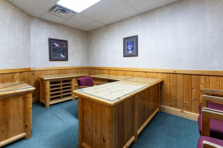More Photos Of 562 S State St, Clearfield Auto Dealership For Sale