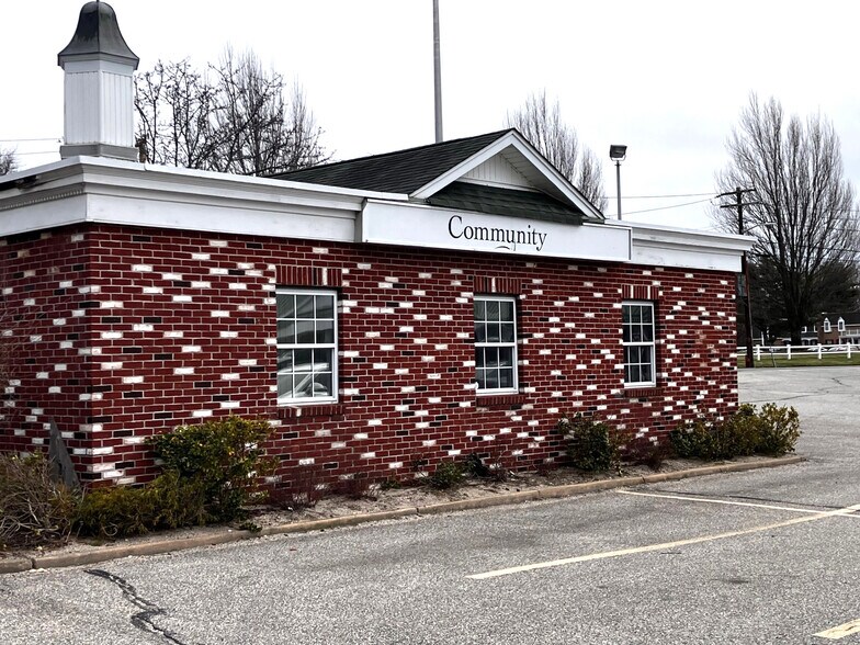 More Photos Of 56-68 Echo Ave, Miller Place Unknown For Lease