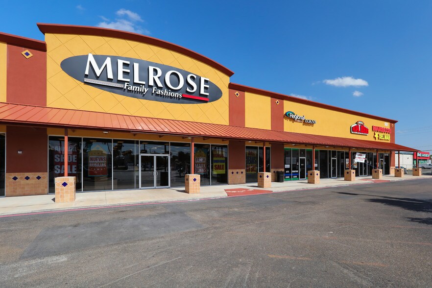 More Photos Of 901 N Raul Longoria Rd, San Juan Storefront For Lease