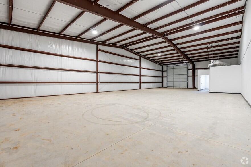 More Photos Of 17540 Matany Rd, Justin Distribution For Sale