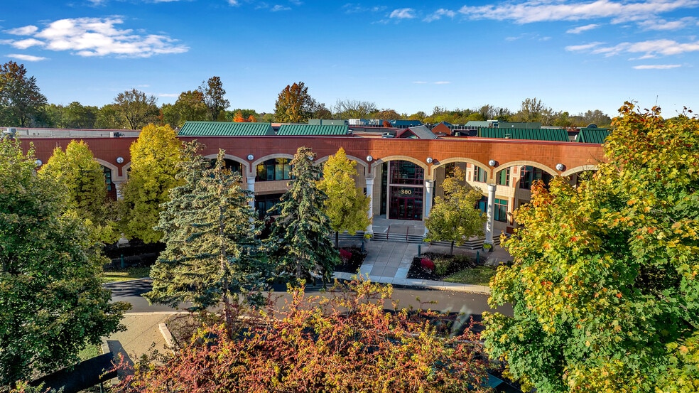 More Photos Of 100 Corporate Pky, Amherst Unknown For Lease