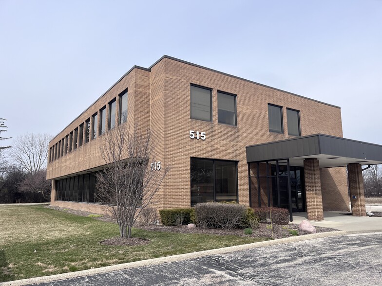 Primary Photo Of 515 W Irving Park Rd, Itasca Bank For Lease