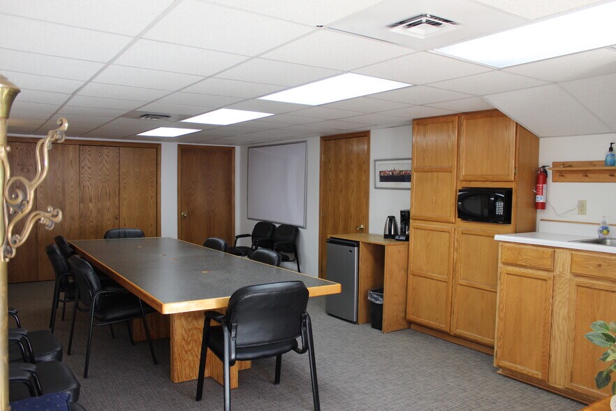 More Photos Of 325-327 E. Broadway, Missoula Office For Lease