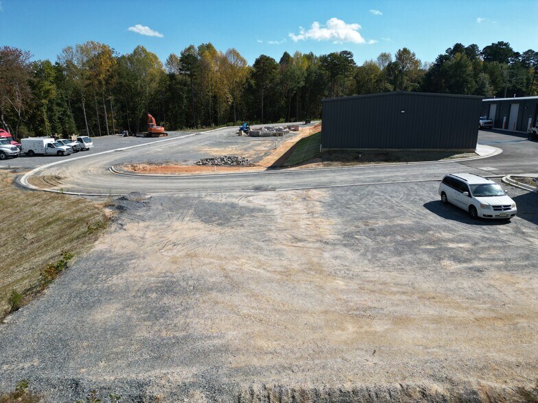 More Photos Of 1848 Chespark Dr, Gastonia Unknown For Lease