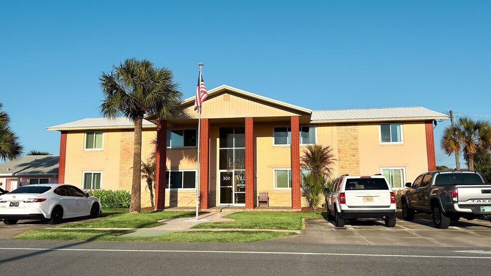 More Photos Of 320 N 3rd St, Flagler Beach Apartments For Sale