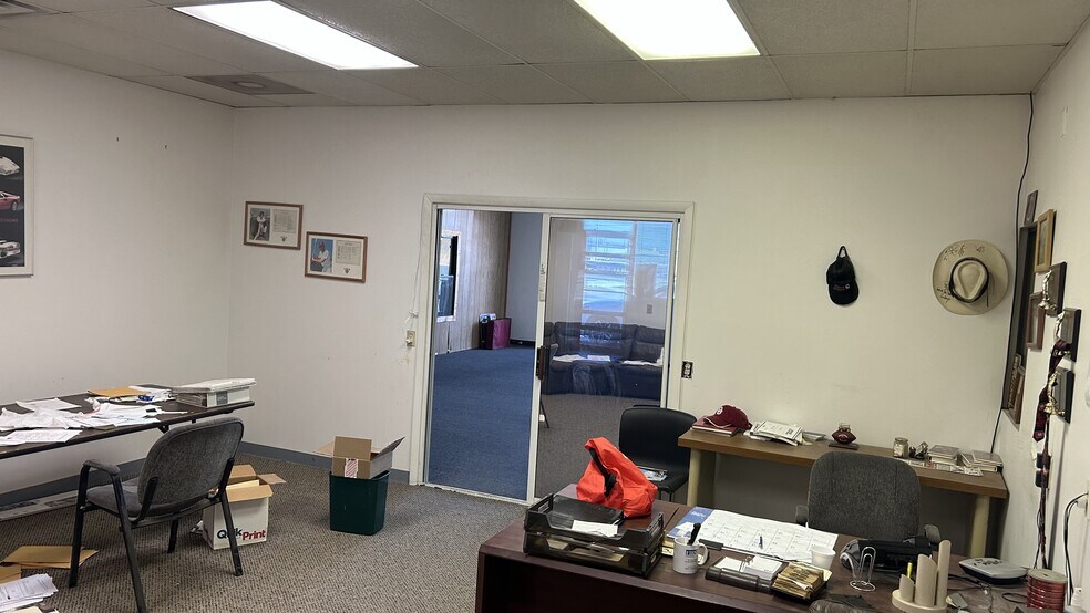 More Photos Of 4101 S 72nd East Ave, Tulsa Warehouse For Lease
