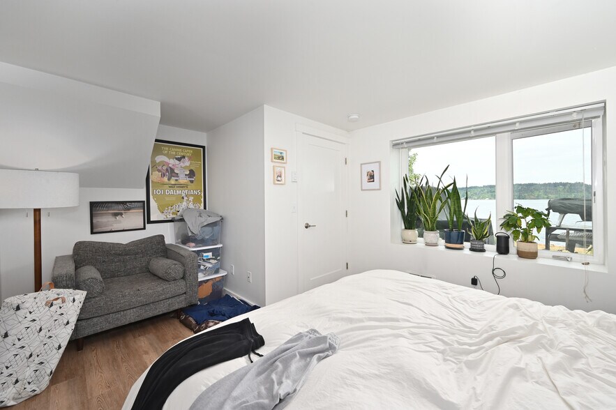 More Photos Of 8716 Sand Point Way NE, Seattle Apartments For Sale