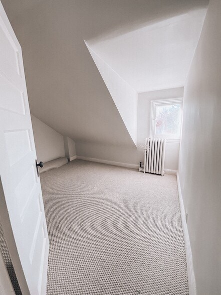 More Photos Of 2722 Yonge St, Toronto General Retail For Sale