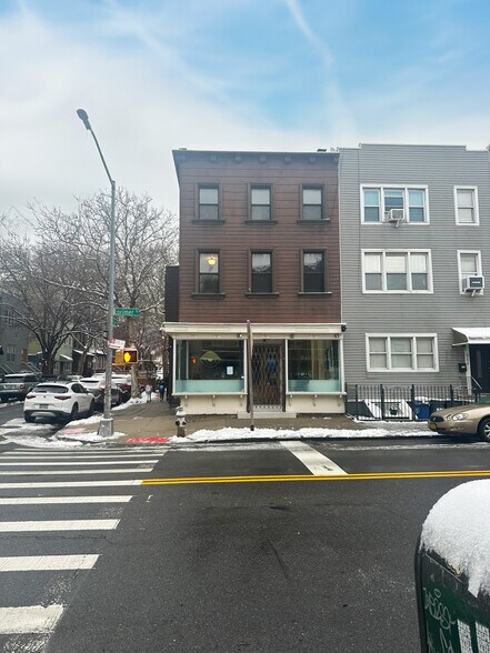 Primary Photo Of 524 Lorimer St, Brooklyn Storefront Retail Residential For Sale