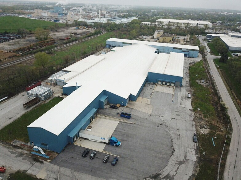 More Photos Of 300 E Joe Orr Rd, Chicago Heights Manufacturing For Lease