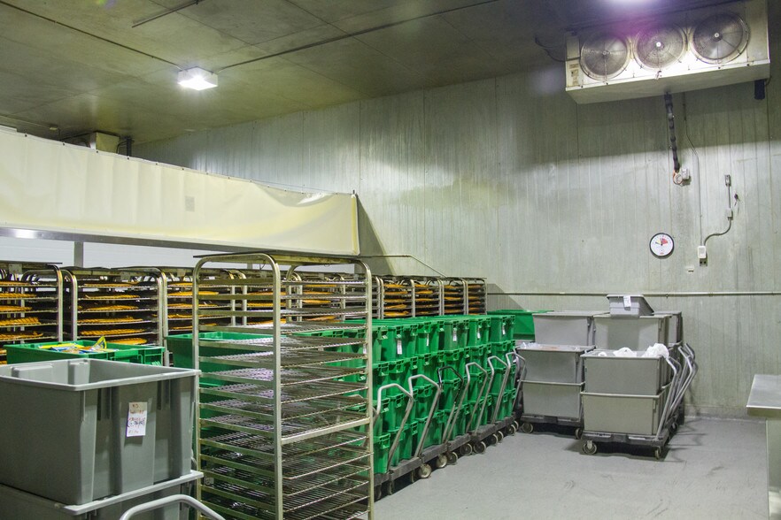 More Photos Of 21151 E 31st Cir, Aurora Food Processing For Lease