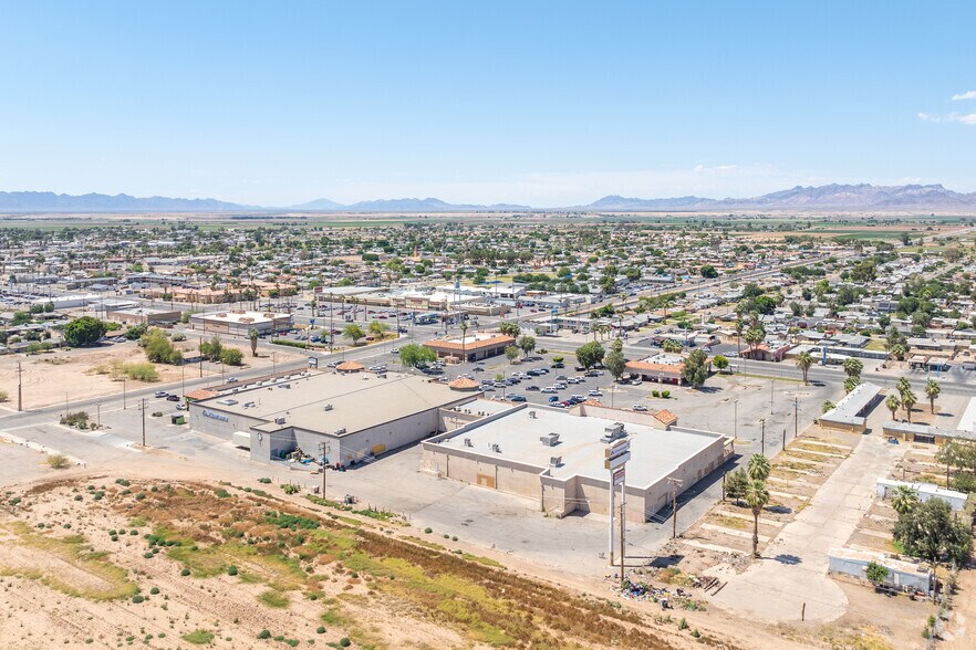 More Photos Of 890 E Hobsonway, Blythe Drugstore For Sale