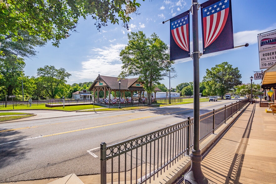 More Photos Of 3840 Highway 42, Locust Grove Restaurant For Sale