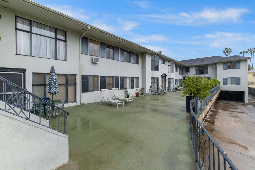More Photos Of 1248 N Crescent Heights Blvd, West Hollywood Apartments For Sale