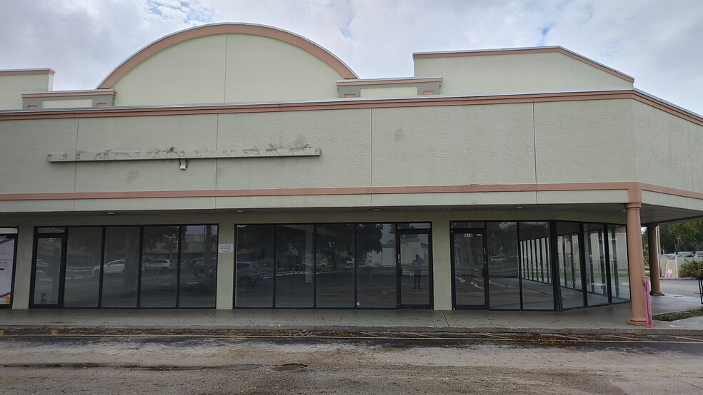 More Photos Of 1360 N State Road 7, Margate Freestanding For Lease