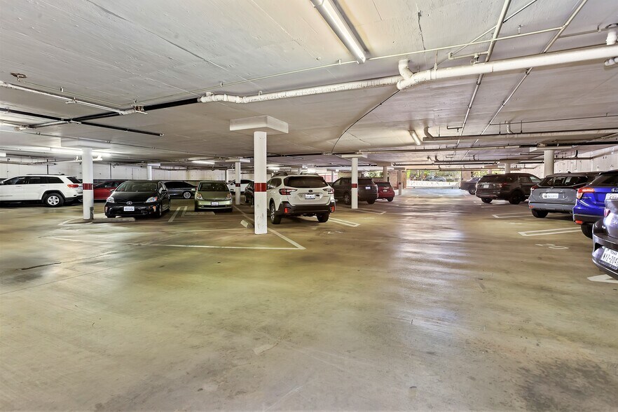 More Photos Of 635 E Olive Ave, Burbank Apartments For Sale